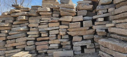 老石板、旧石材与仿古石材加工厂家价格与工艺解析